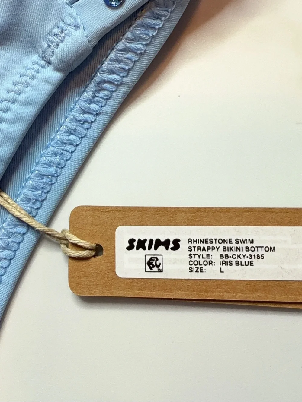 SKIMS size new